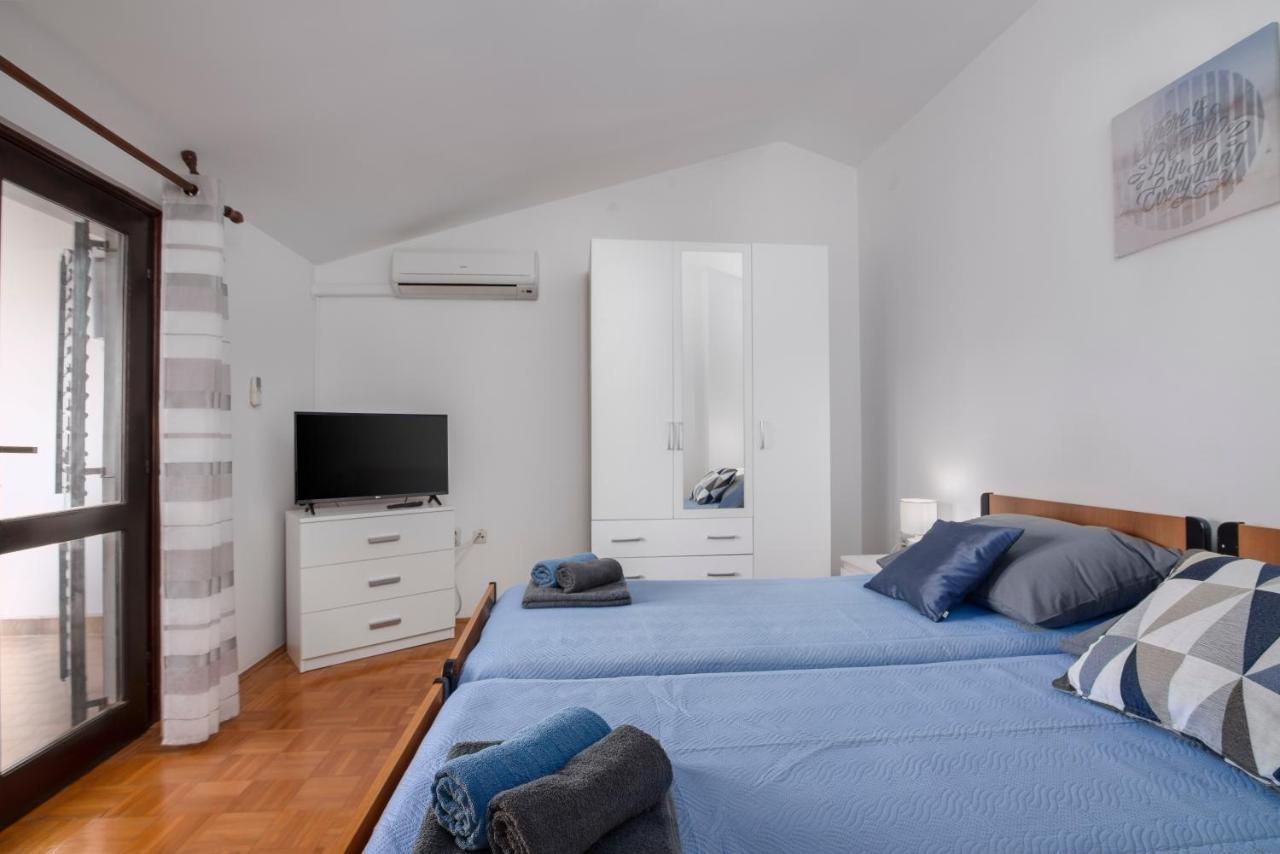 Apartment Blu Pula Exterior photo